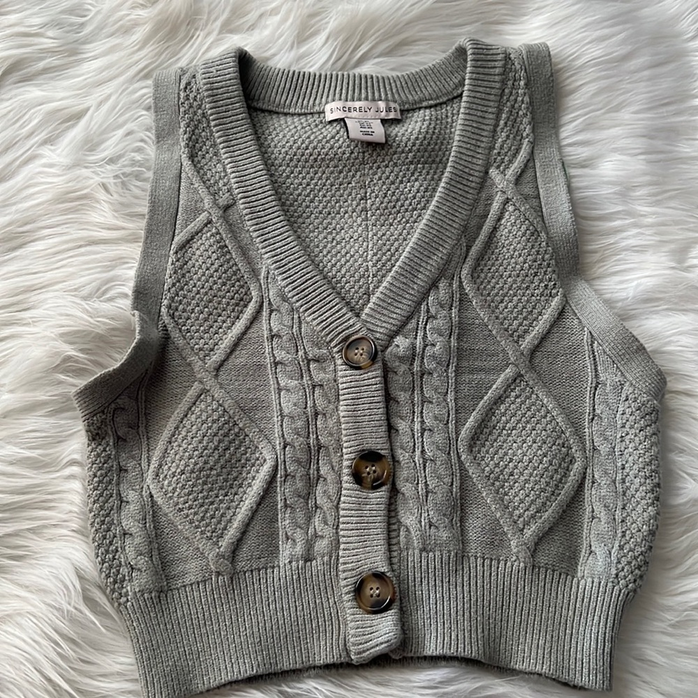 Sweater Vest